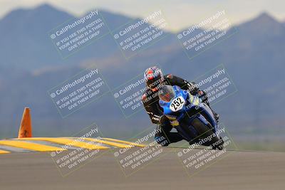 media/Sep-11-2022-SoCal Trackdays (Sun) [[81b7e951af]]/Turn 9 (930am)/